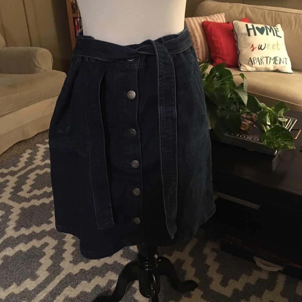 New knee length skirt